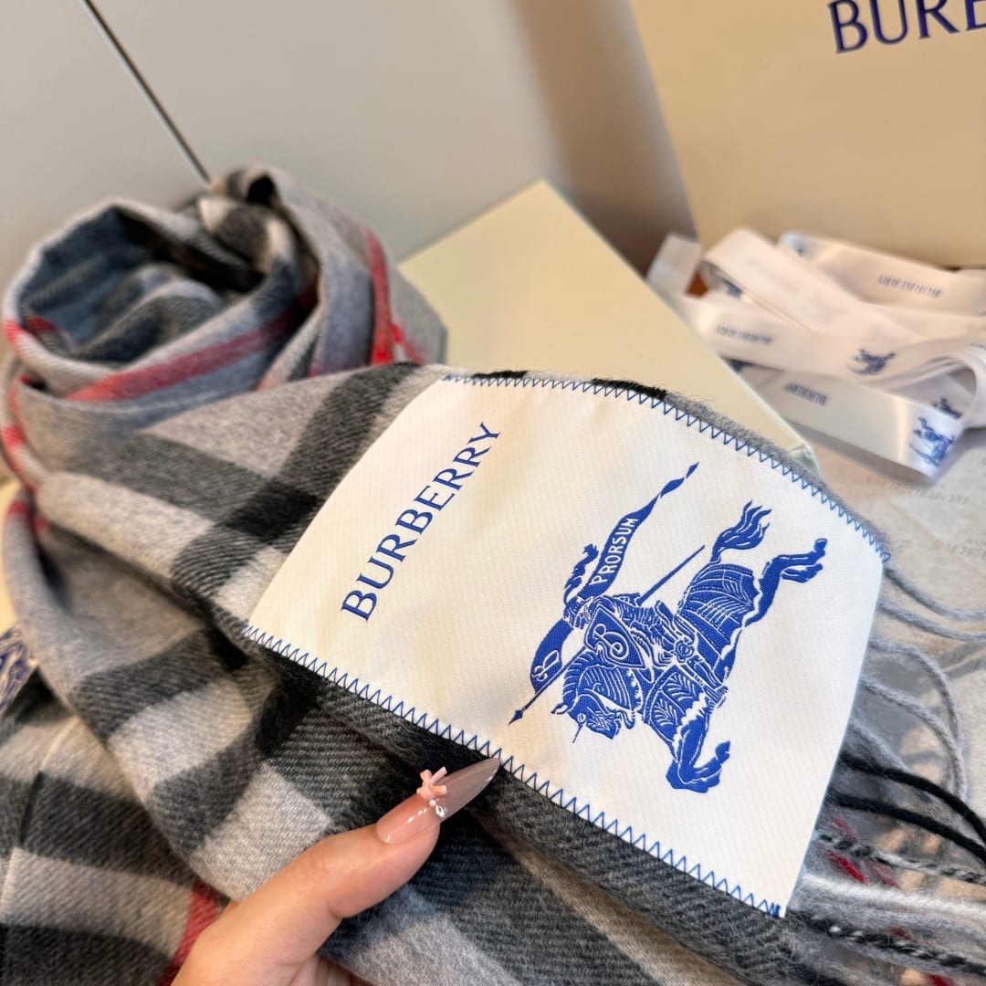 Burberry Equestrian Knight Design Label Cashmere Scarf 7