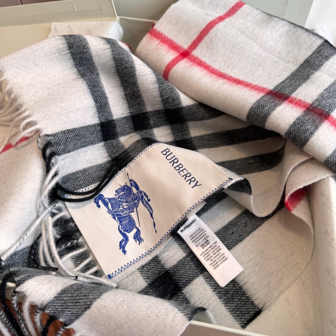 Burberry Equestrian Knight Design Label Cashmere Scarf 10