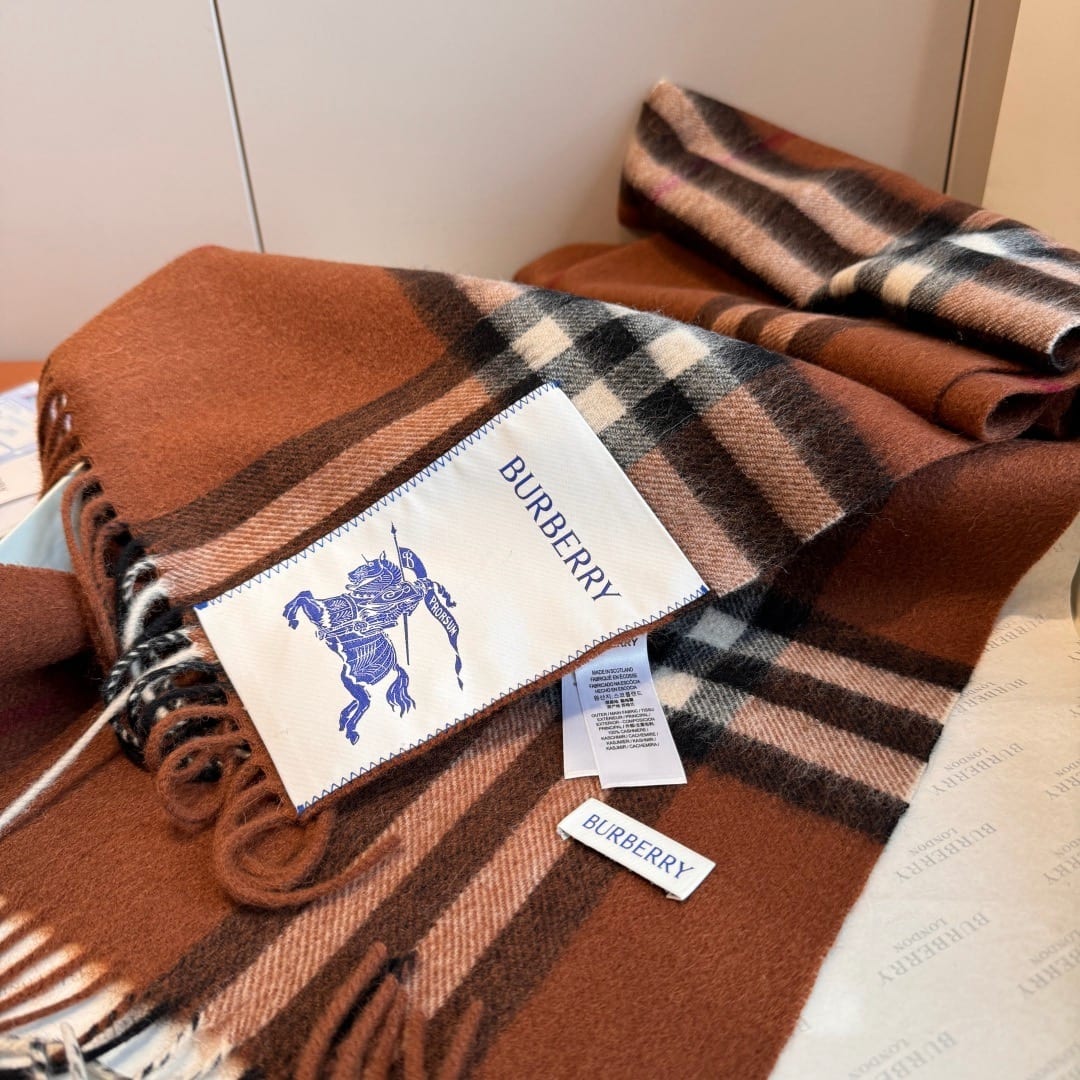 Burberry Equestrian Knight Design Label Cashmere Scarf 12