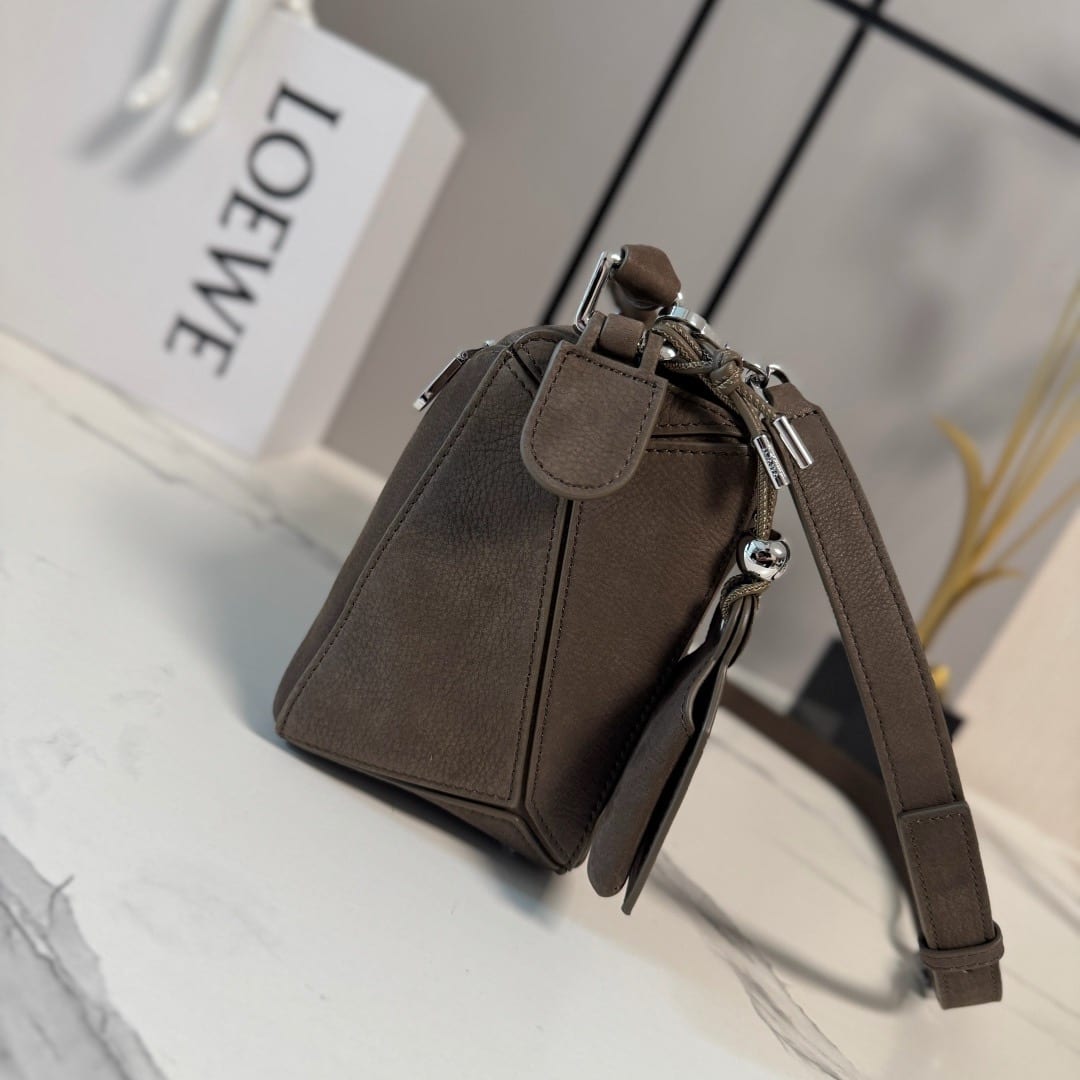  Loewe Puzzle Bag 2