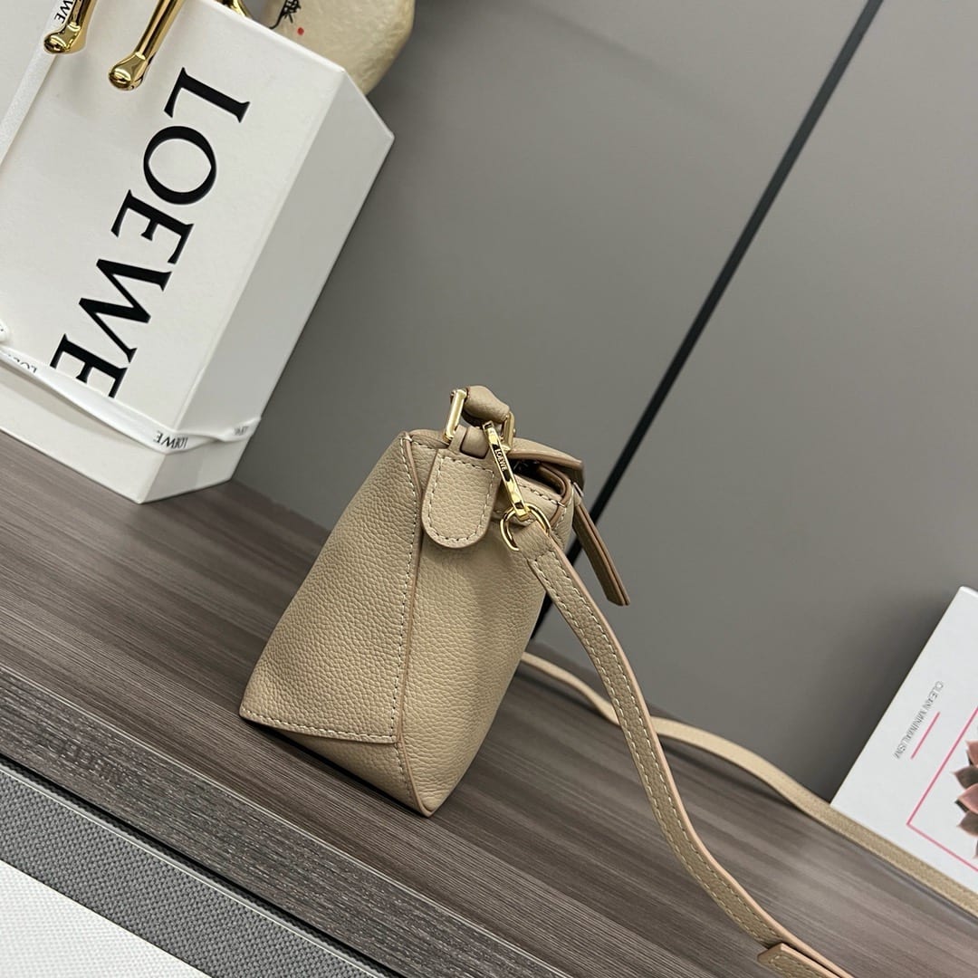  Loewe Puzzle Edge Bag in Grained Calfskin 2