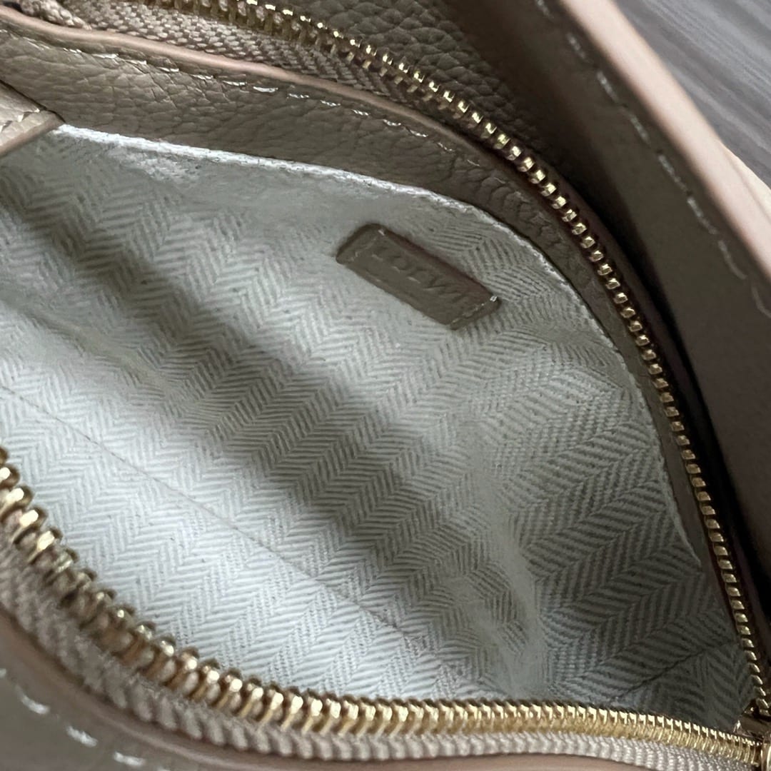  Loewe Puzzle Edge Bag in Grained Calfskin 3