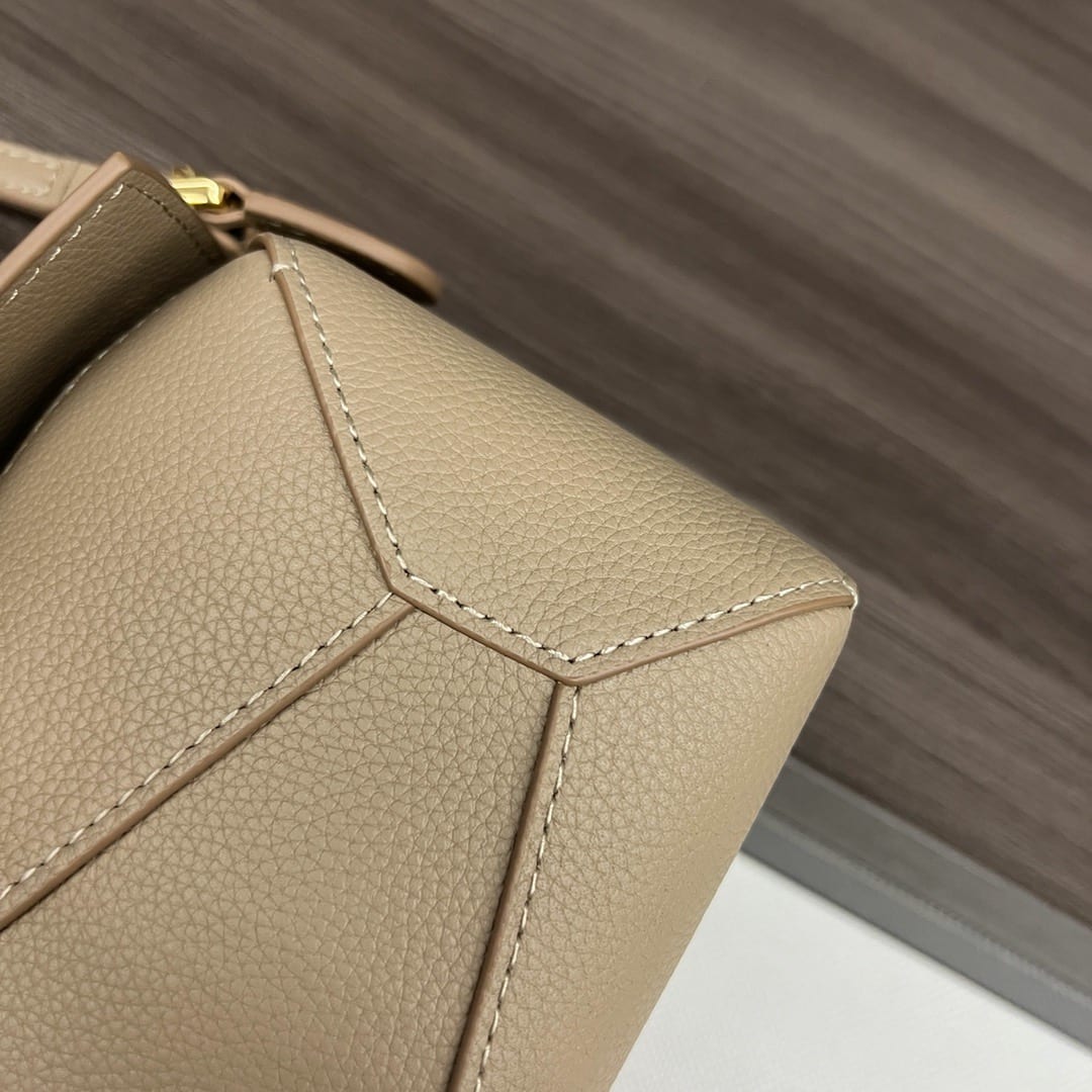  Loewe Puzzle Edge Bag in Grained Calfskin 8