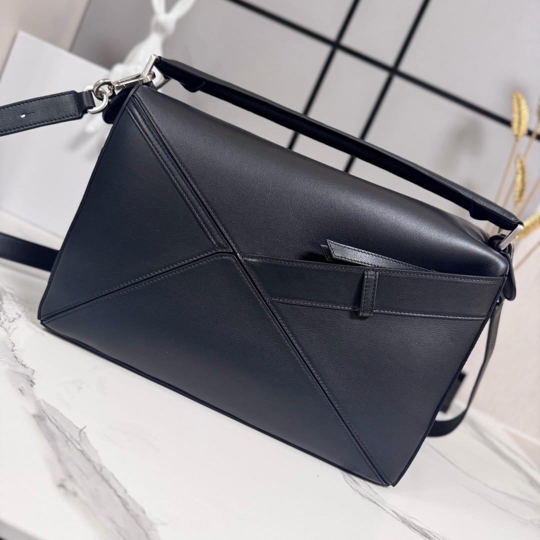 Loewe Puzzle Studded Edge Bag  3