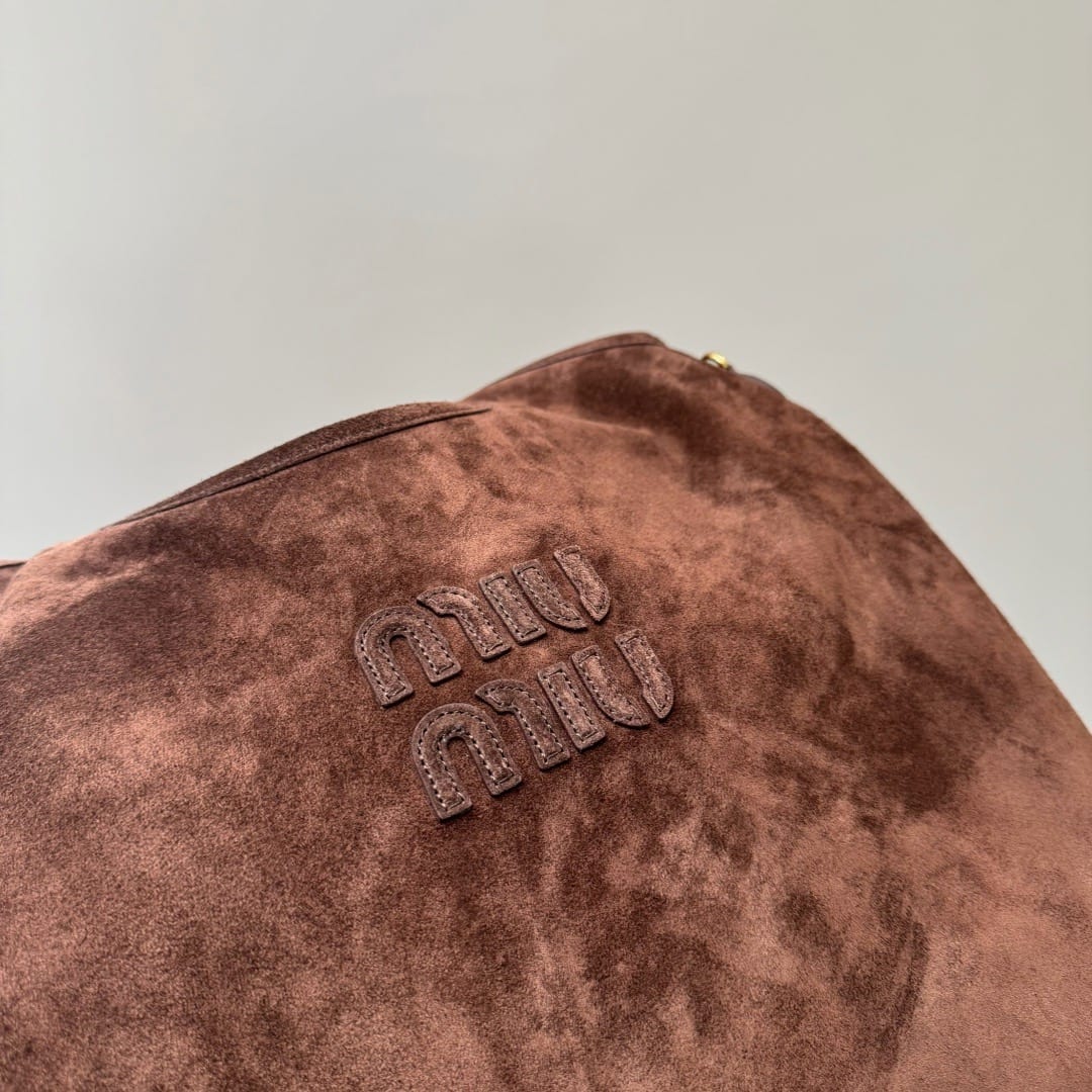  Miu Miu Ivy Suede Tote Bag 5