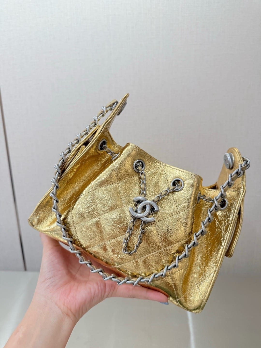Chanel  25 Metallic Lambskin