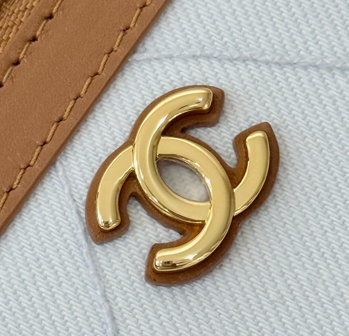 Chanel Denim & Grained Calfskin Top Handle Slim Vanity With Chain 5