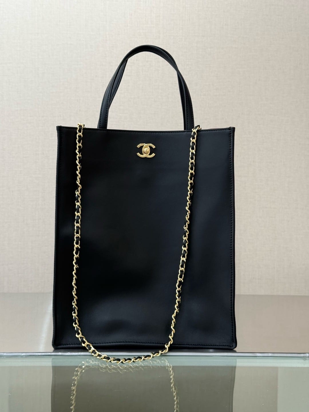  Chanel Vertical Tote
