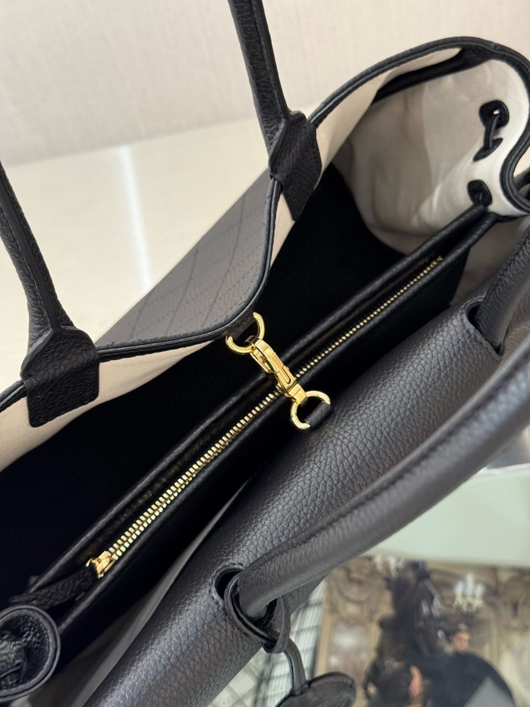 Chanel Grained Calfskin Urban Essentials East West Shopping Tote Bag 4