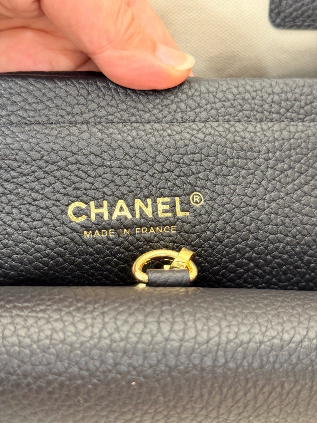 Chanel Grained Calfskin Urban Essentials East West Shopping Tote Bag 9
