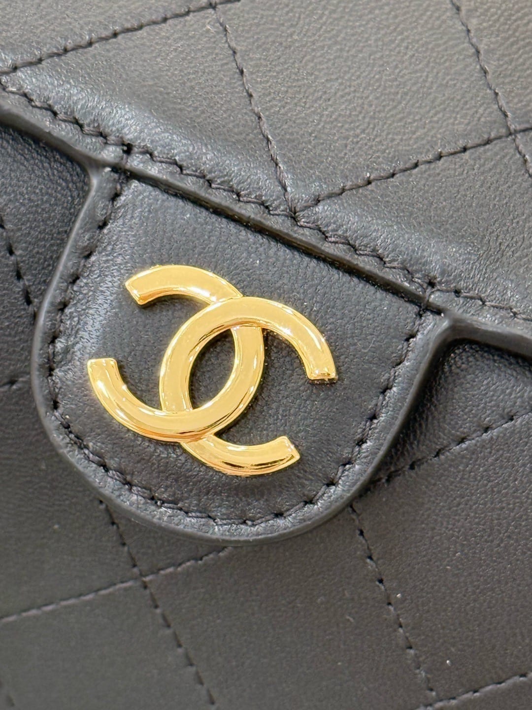 Chanel Lambskin Barrel Clutch with Chain 4
