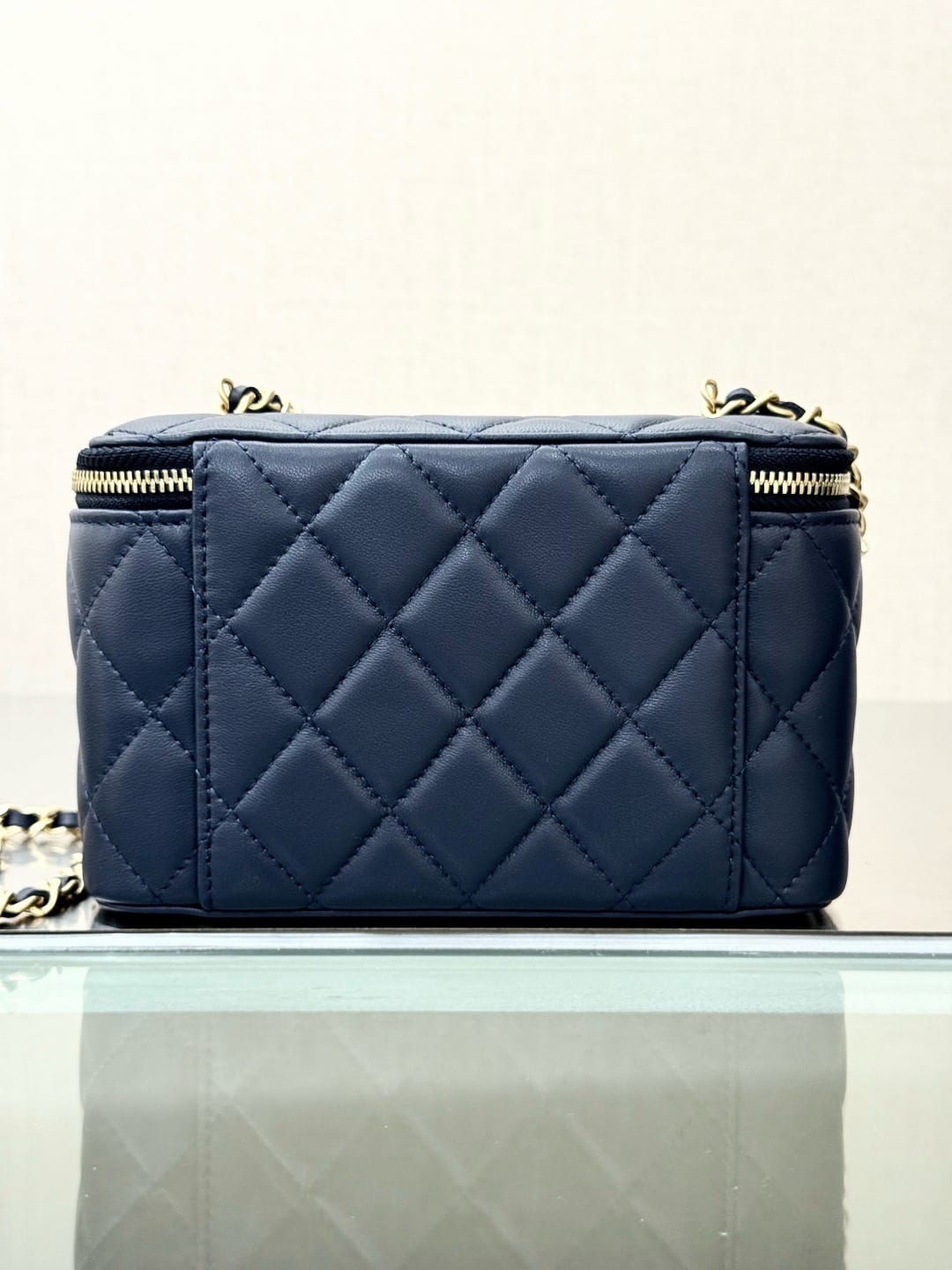 Chanel Pearl Crush Vanity Case with Chain Bag 2