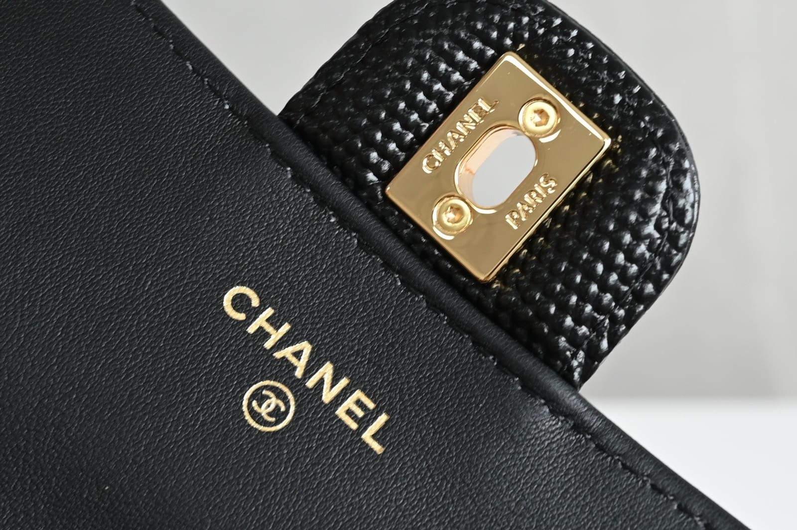  Chanel 26A Lizard-Embossed Long Top Handle Clutch bag 7