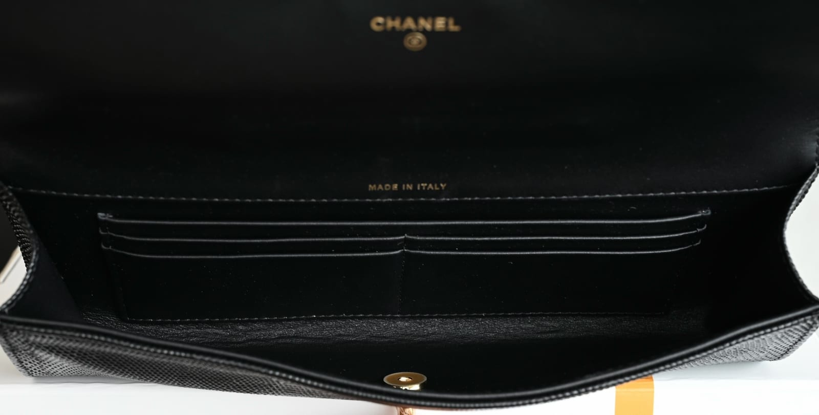  Chanel 26A Lizard-Embossed Long Top Handle Clutch bag 8