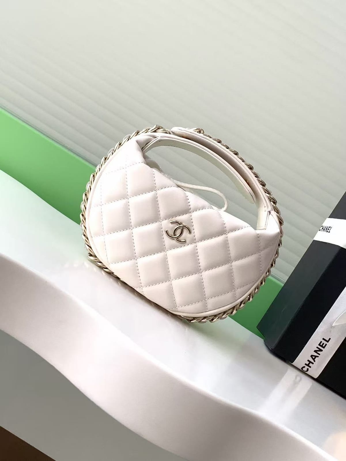  Chanel Chain Hula Around Mini Pouch
