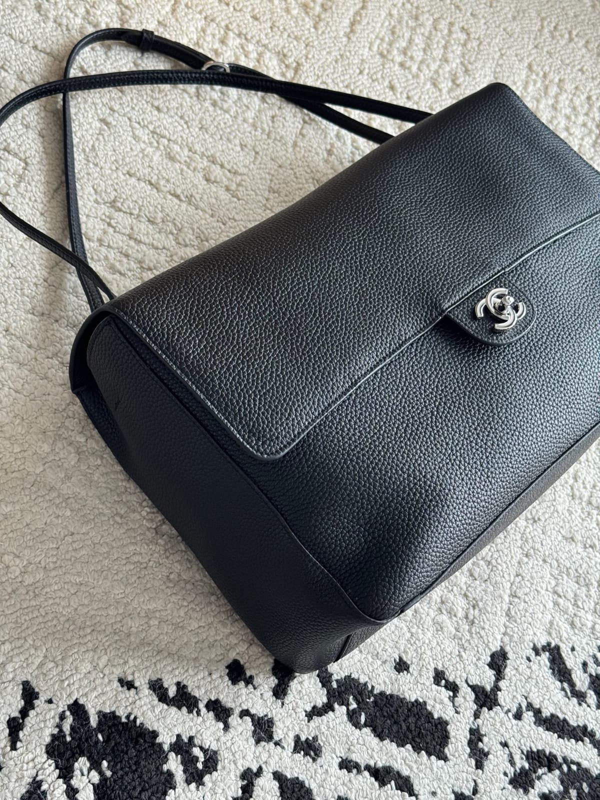 Chanel Souplissimo Maxi Flap Bag Black 2