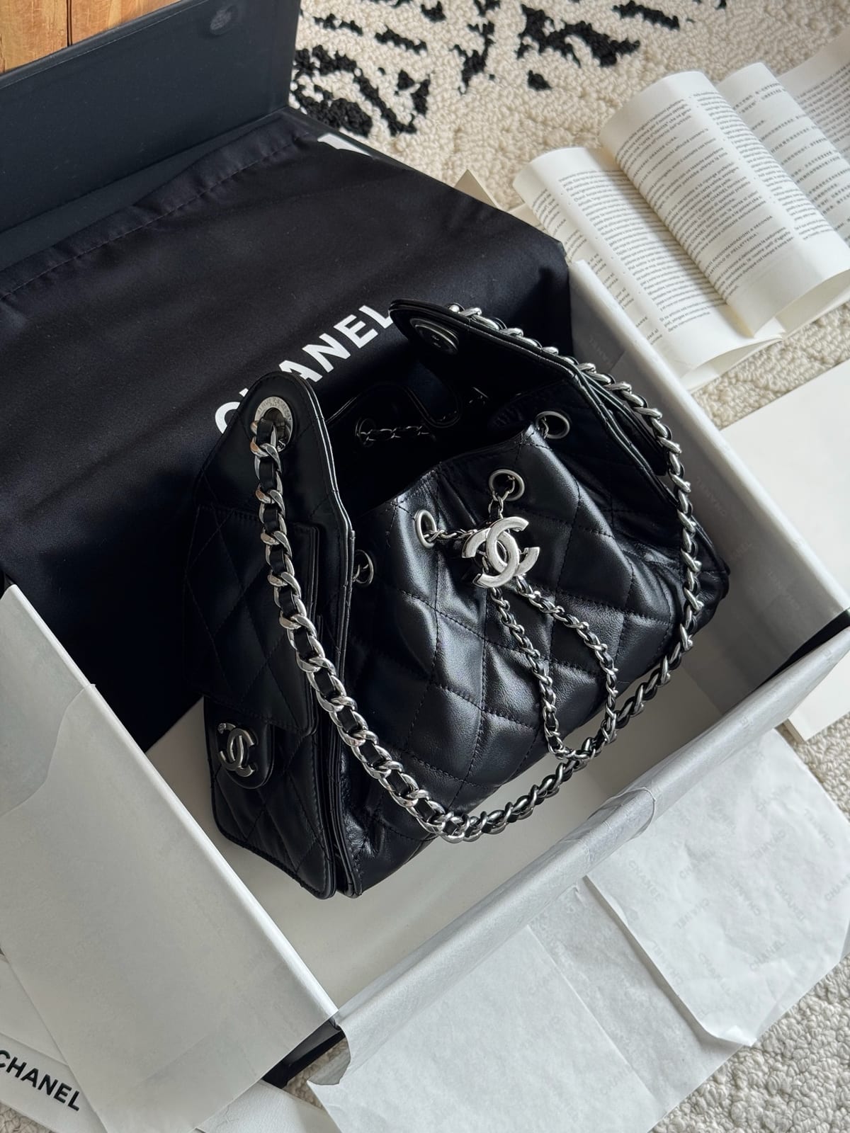 Chanel Black Shiny Aged Crumpled Calfskin Bag 2